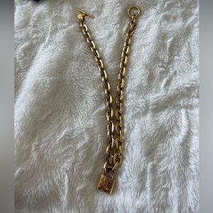 Michael Kors lock 🔒 Gold toggle chain